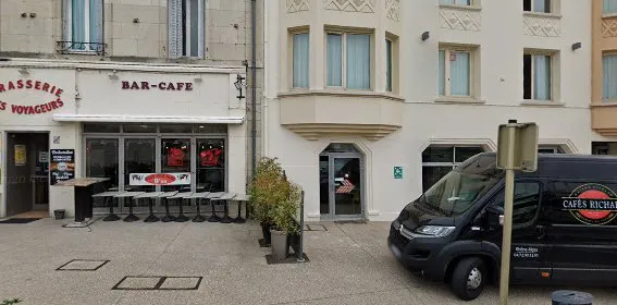 Hertz Besançon Gare SNCF photo