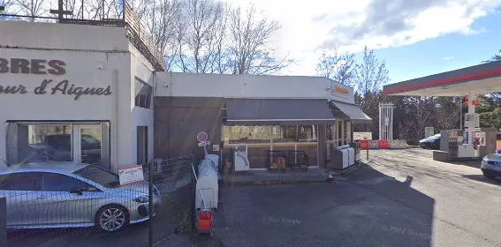 Hertz La Tour d'Aigues photo