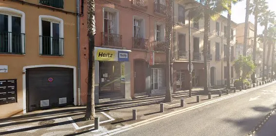 Hertz Perpignan Gare SNCF photo