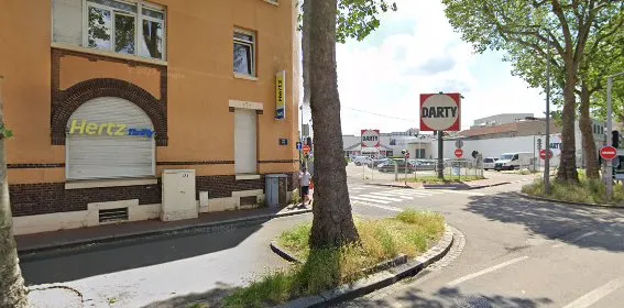 Hertz Rouen Rive Gauche photo