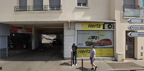 Hertz Versailles photo