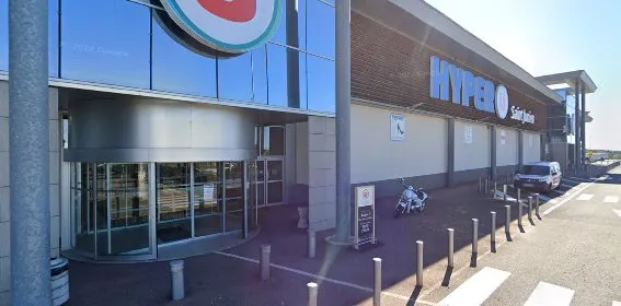 Location Hyper U SAINT JUNIEN photo