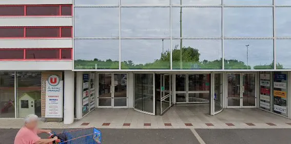 Location Hyper U SAINTES photo