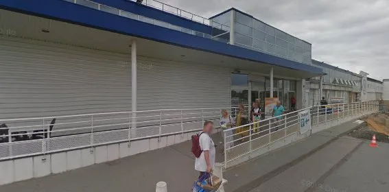 Location Leclerc MENNEVAL photo