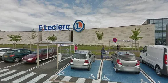 Location Leclerc PONT SAINTE MAXENCE photo