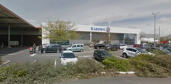 Location Leclerc PONTIVY photo