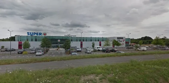 Location Super U GREZ NEUVILLE photo