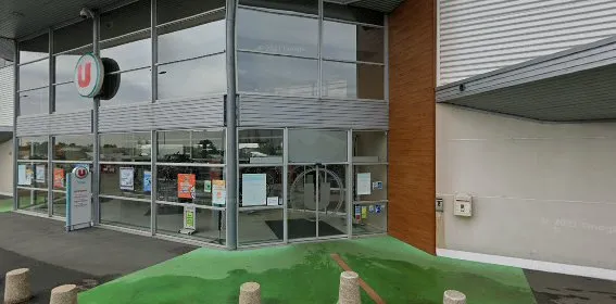 Location Super U LA SUZE SUR SARTHE photo