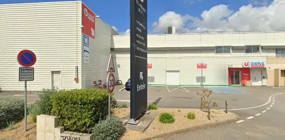 Location Super U LA TRANCHE SUR MER photo