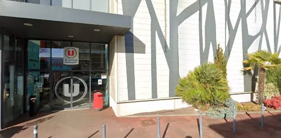 Location Super U MARTRES TOLOSANE photo