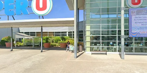 Location Super U SAINT ETIENNE ST GEOIRS photo