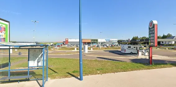 Location Super U SAINT GERMAIN photo