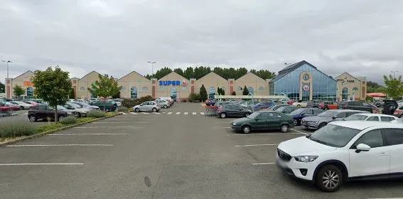 Location Super U SAINTE JAMME SUR SARTHE photo