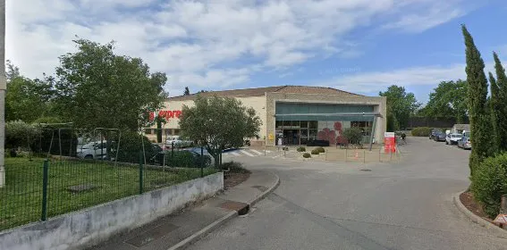 Location U Express COURTHEZON photo