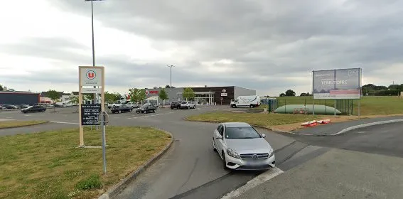 Location U Express LOIRON photo