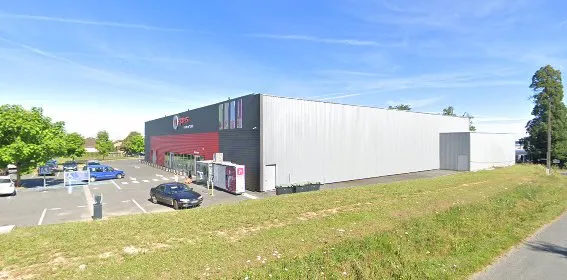 Location U Express ORADOUR SUR VAYRES photo