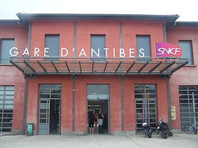 Antibes Gare SNCF photo Antibes Gare SNCF