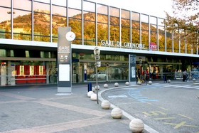Grenoble Gare SNCF photo Grenoble Gare SNCF